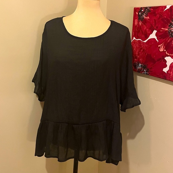 GiGio Black Peasant Blouse, size Small - Picture 1 of 5